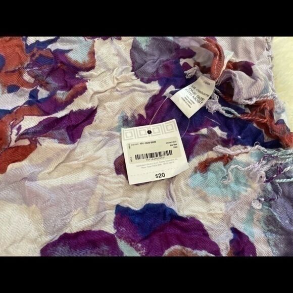 BNWT 2 piece lot scarves: Calvin Klein & Liz Claiborne - Picture 5 of 9